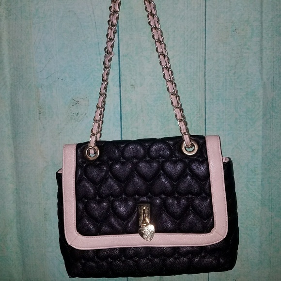 Betsey Johnson Handbags - Quilted chainstrap bag